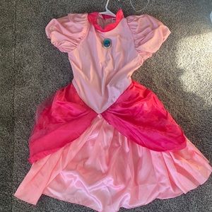 Womens Princess Peach Halloween costume